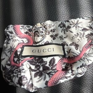 Gorgeous Gucci Silver Beaded Heart Ring Size 6 3/4 NWT